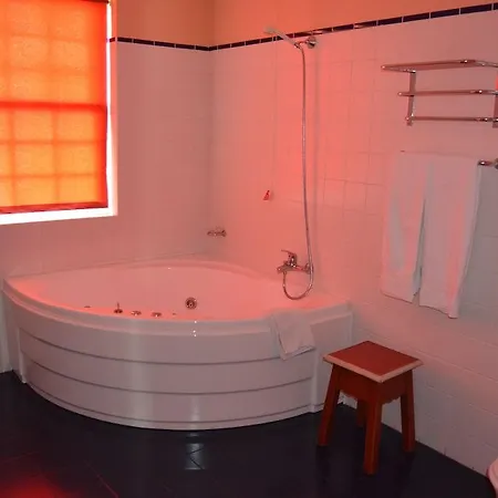 Residencial Mariazinha By Petit 2*